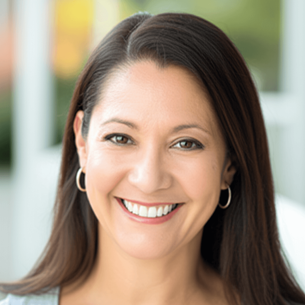 Programa Renova Menopausa - Mulher sorrindo representando bem-estar na menopausa